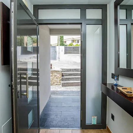 Amazing In With Kitchen *